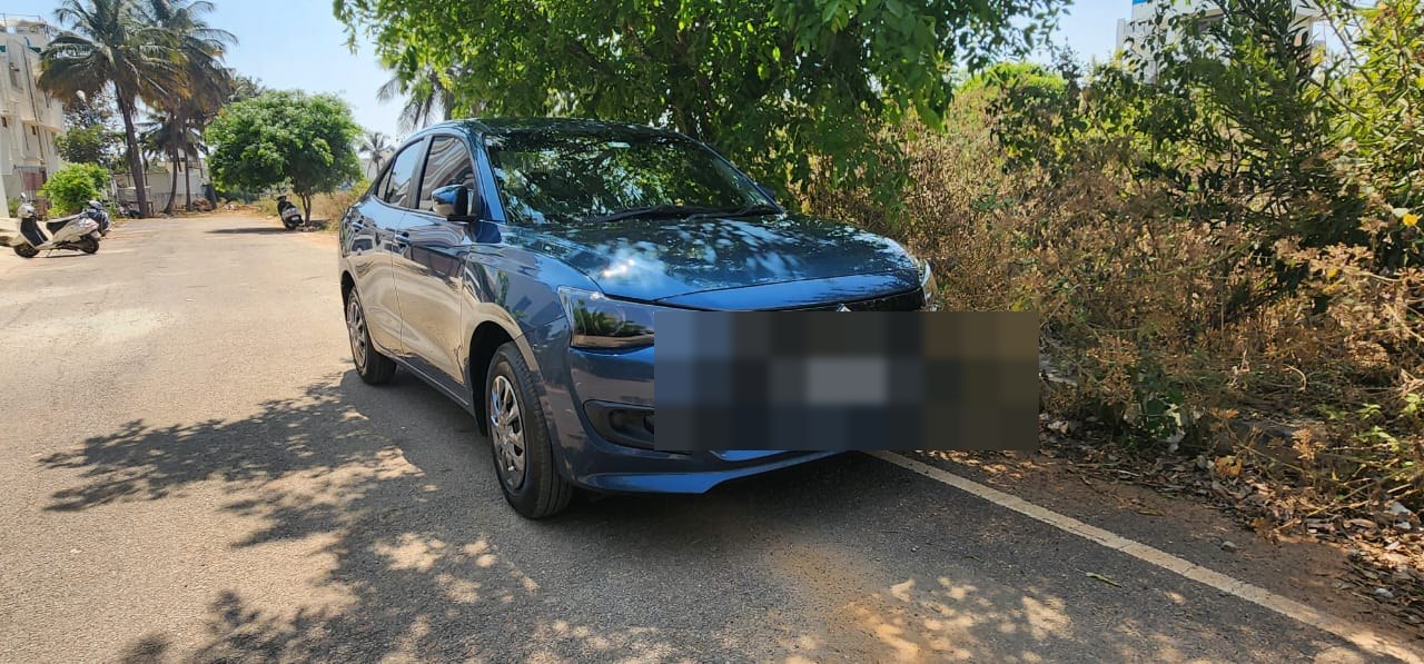 Maruti Dzire (manual) — photo 2 of 3